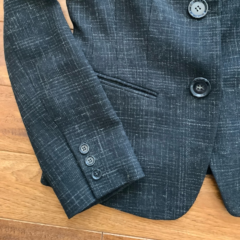 Lafayette 148 Black Tweed Blazer, Notched Collar, size 4 - Picture 2 of 7